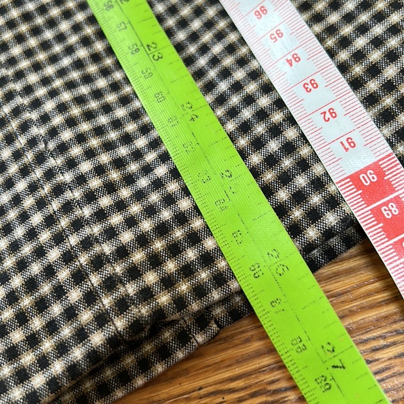 Bentley Arbuckle Vintage check jacket. Lined, brown/cream/black. Size 12. - Picture 9 of 13